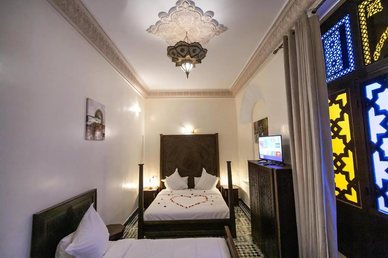 Riad Anis Fes