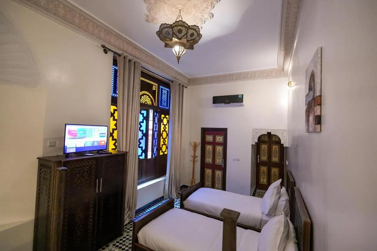 Riad Anis Fes